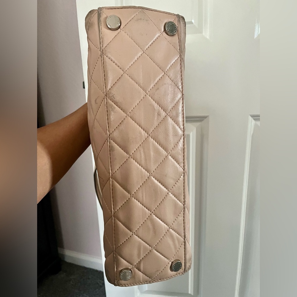 Michael Kors Quilted Tan Shoulder Bag - Picture 5 of 5